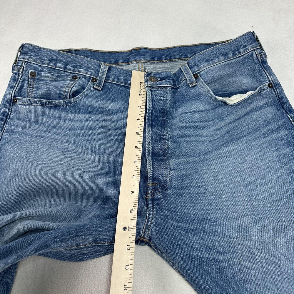 Levi's 501 Jeans Mens 36x31 Blue Regular Straight Denim Button Fly Casual Modern - Picture 14 of 14